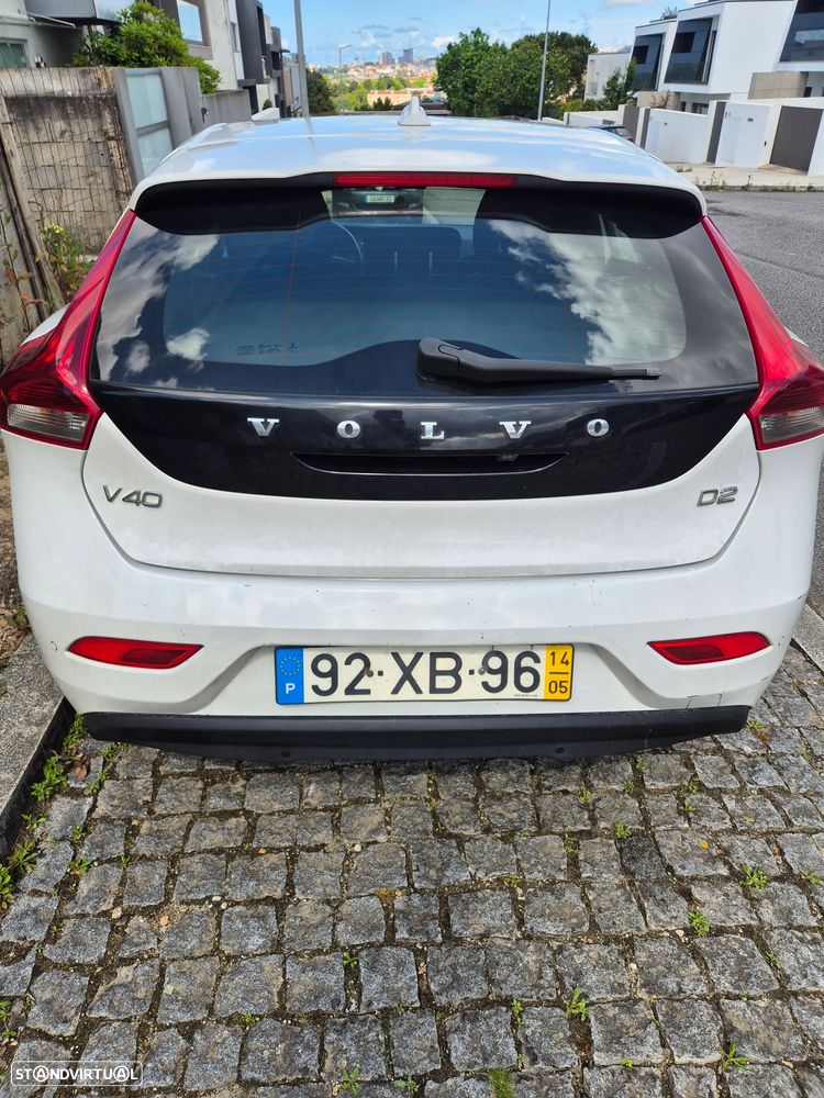 Volvo V40 D2 Kinetic - 2