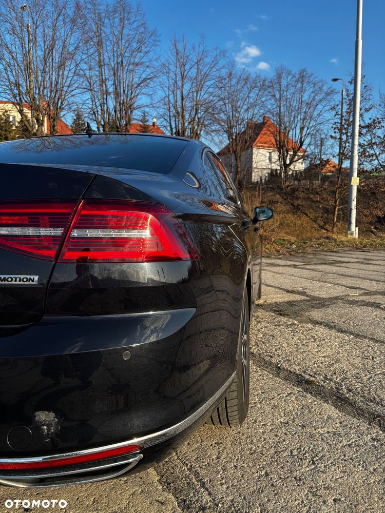 Volkswagen Passat - 14