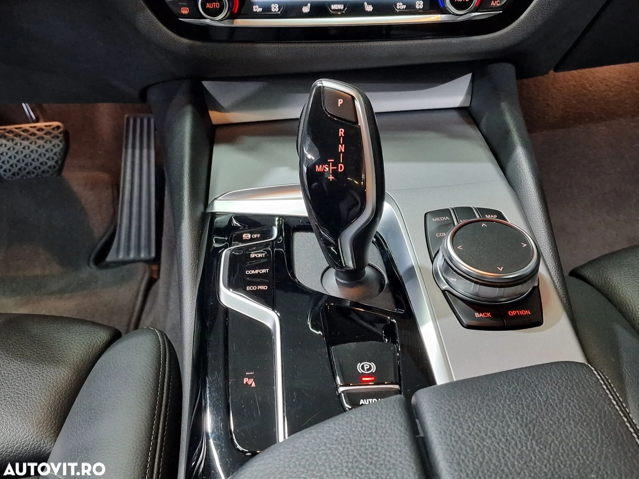 BMW Seria 5 520d AT MHEV - 11