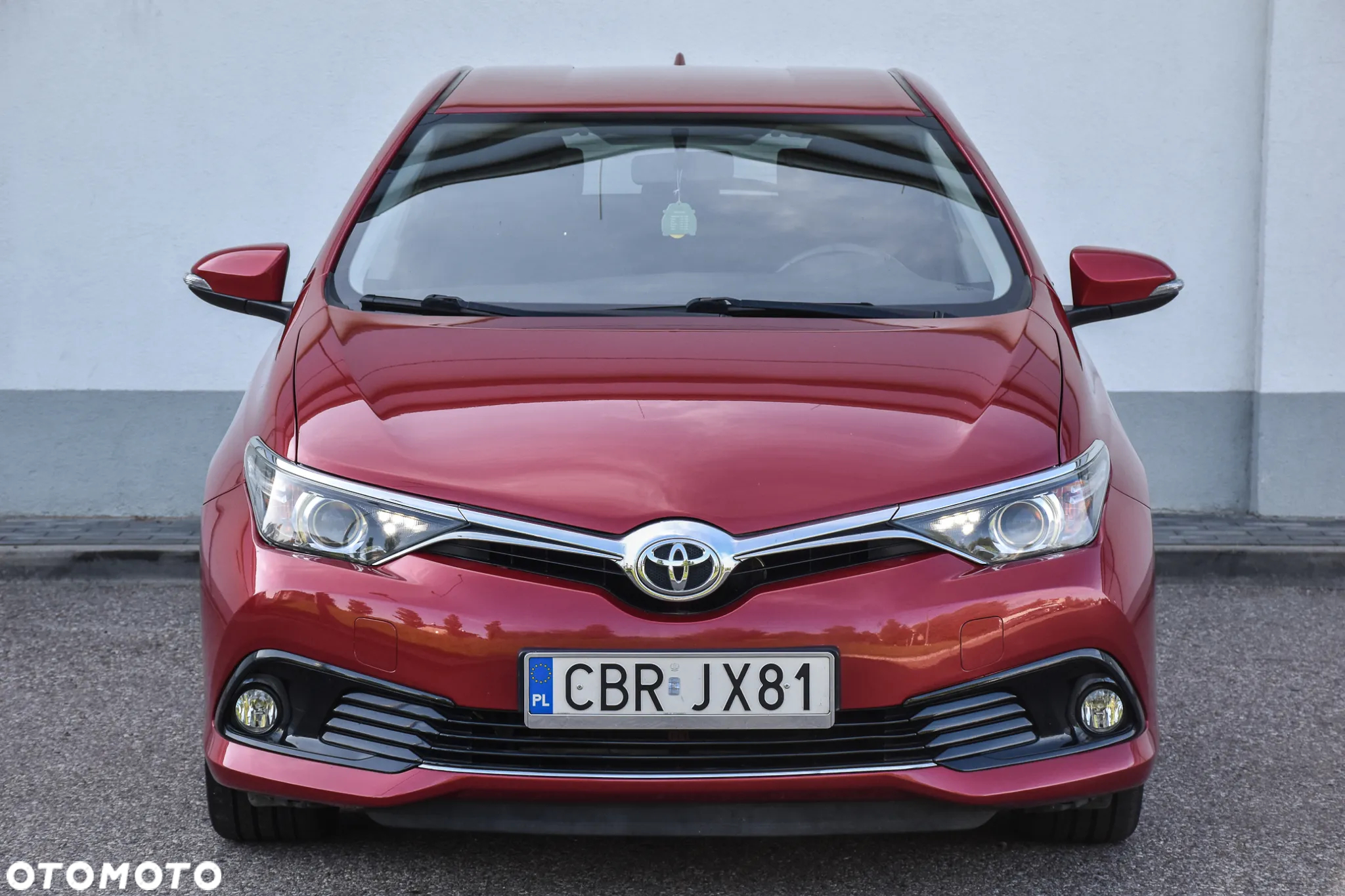 Toyota Auris 1.6 Premium + - 5
