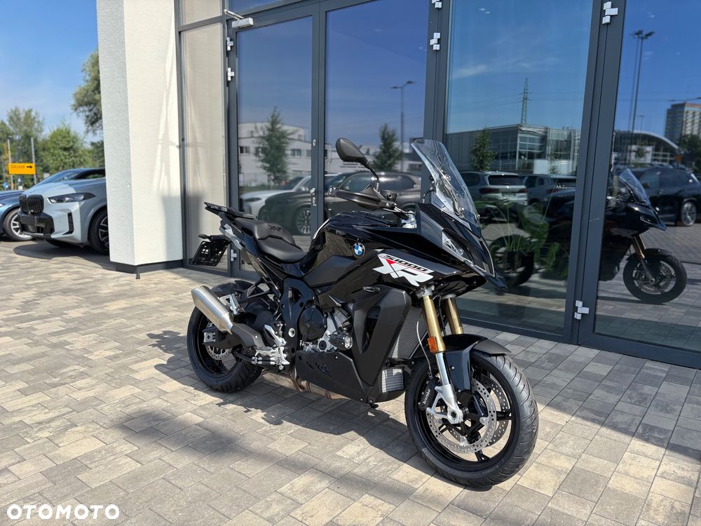 BMW XR - 3