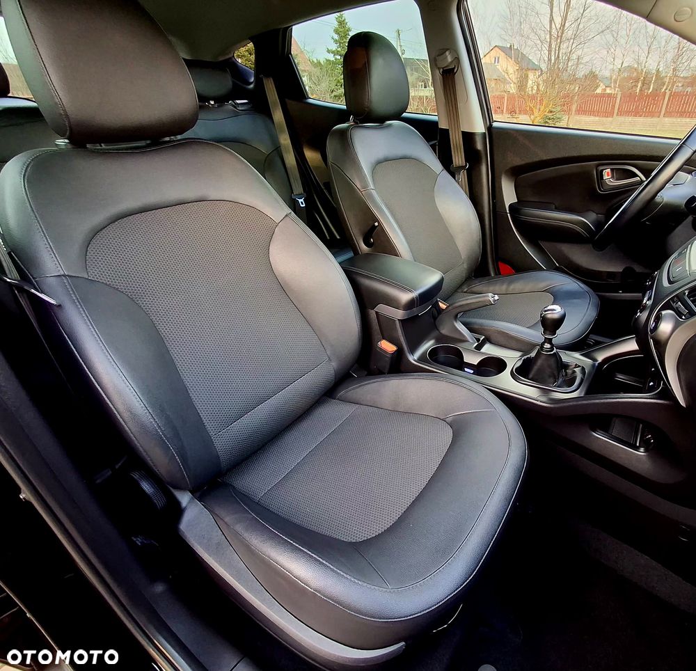 Hyundai ix35 blue 1.6 2WD Finale Gold - 26