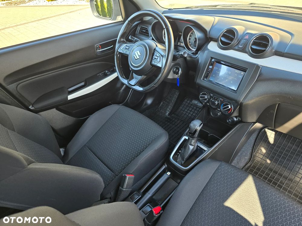 Suzuki Swift 1.2 Dualjet SHVS Premium CVT - 13