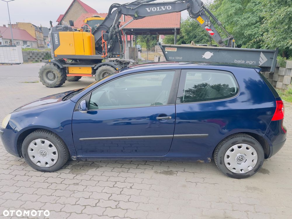 Volkswagen Golf - 2