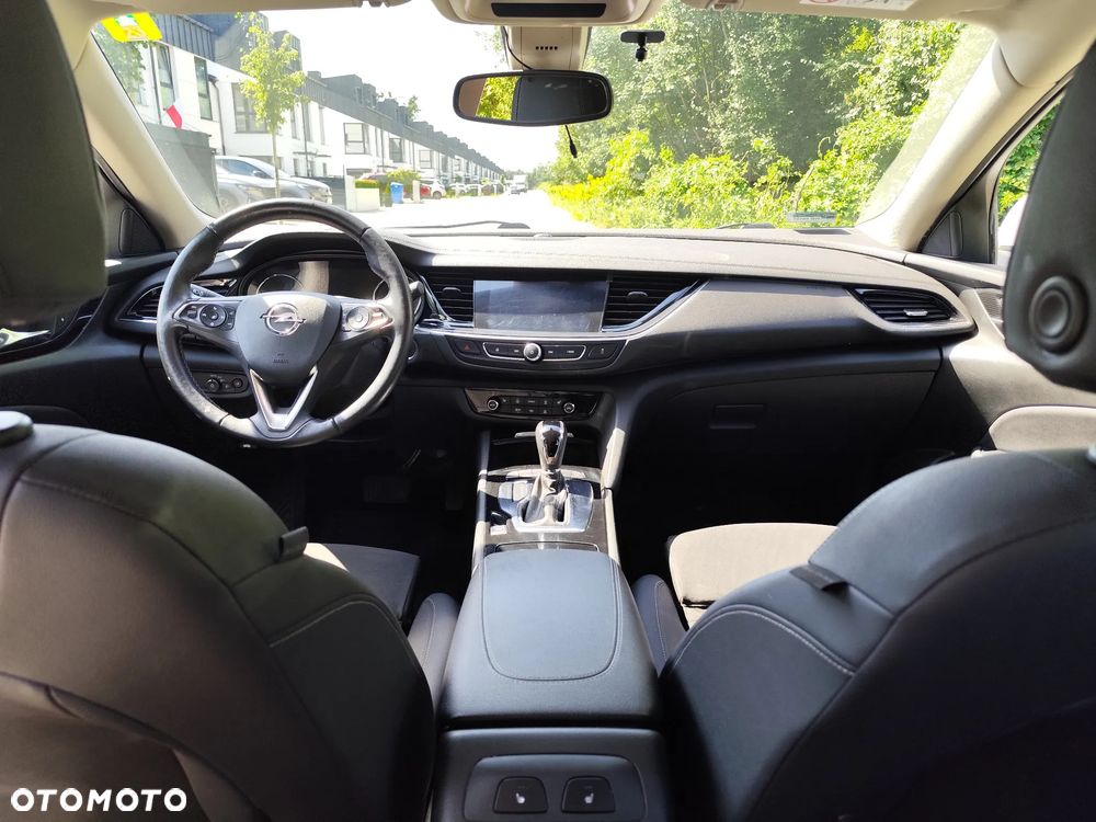 Opel Insignia 1.5 T Elite S&S - 26