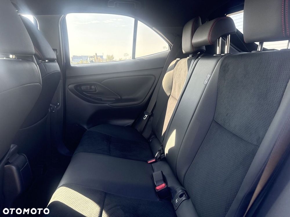 Toyota Yaris Cross Hybrid 1.5 GR Sport - 18