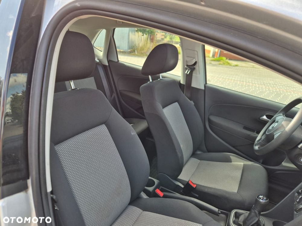 Volkswagen Polo - 11