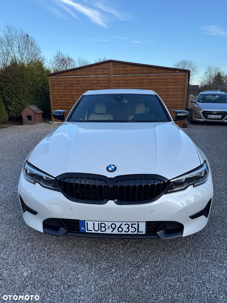 BMW Seria 3 330i M Sport - 11