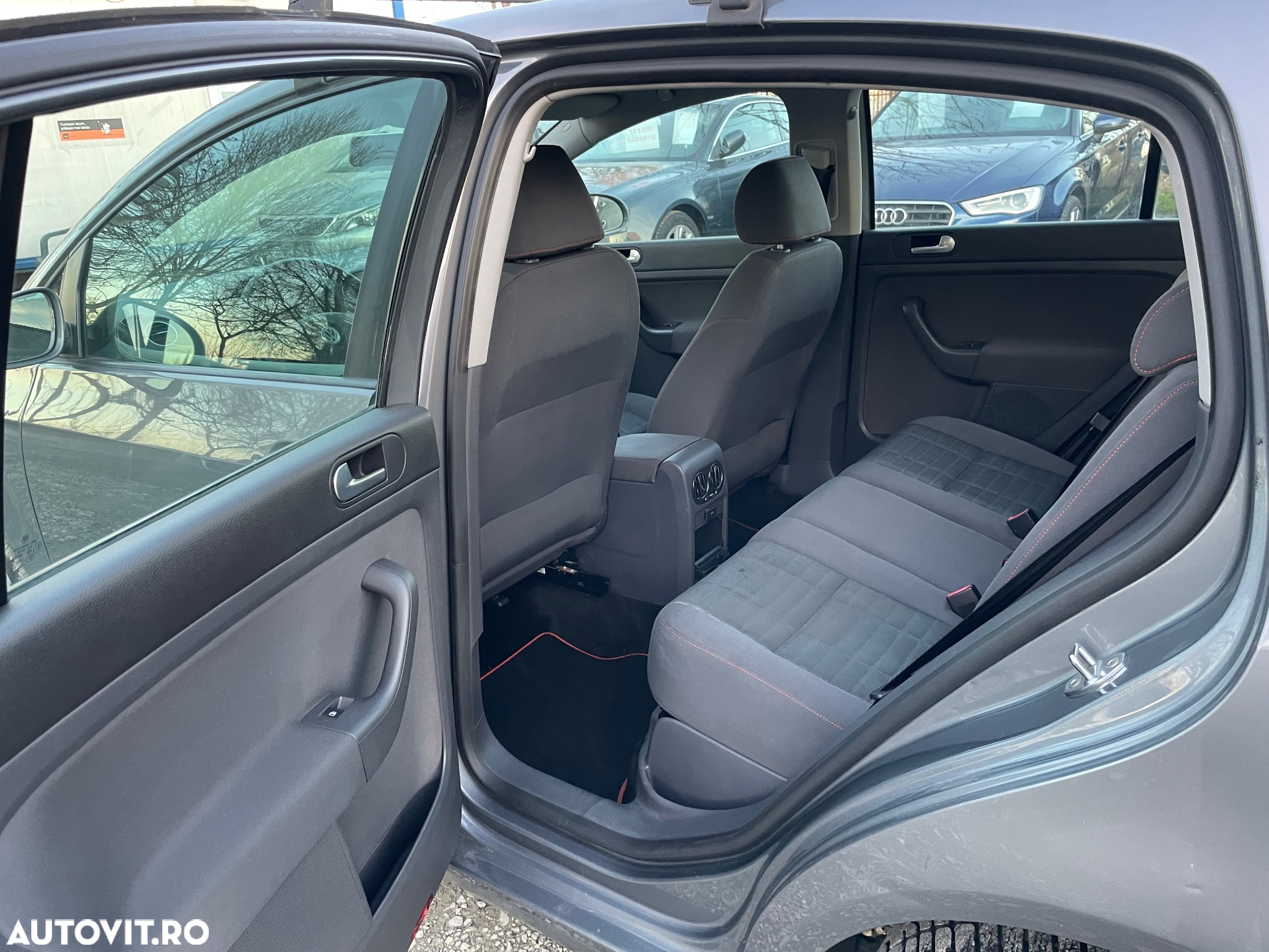 Volkswagen Golf Plus 1.9 TDI Comfortline - 12