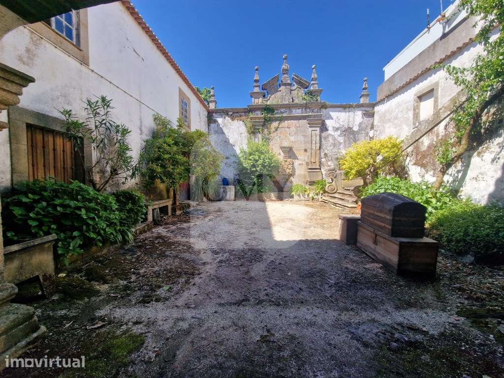 Moradia Brasonada e Terreno no Alto Douro Vinhateiro - Grande imagem: 5/29
