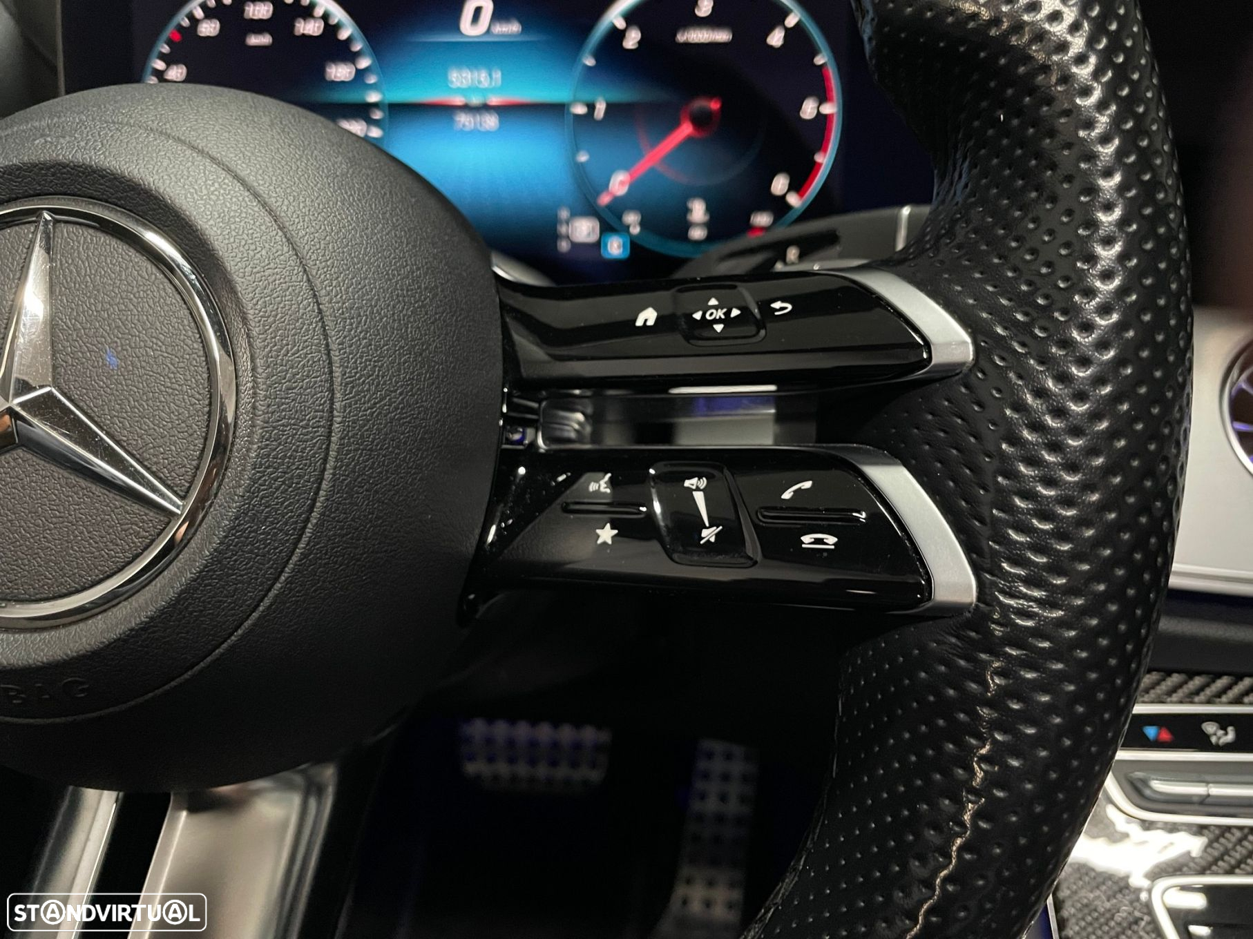 Mercedes-Benz E 220 d AMG Line - 14