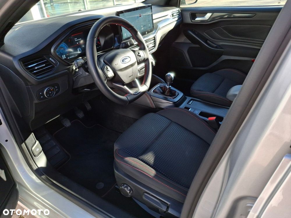 Ford Focus 1.0 EcoBoost mHEV ST-Line X - 13