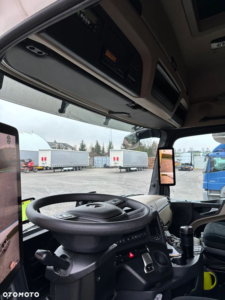 Mercedes-Benz Actros MP5 - 9