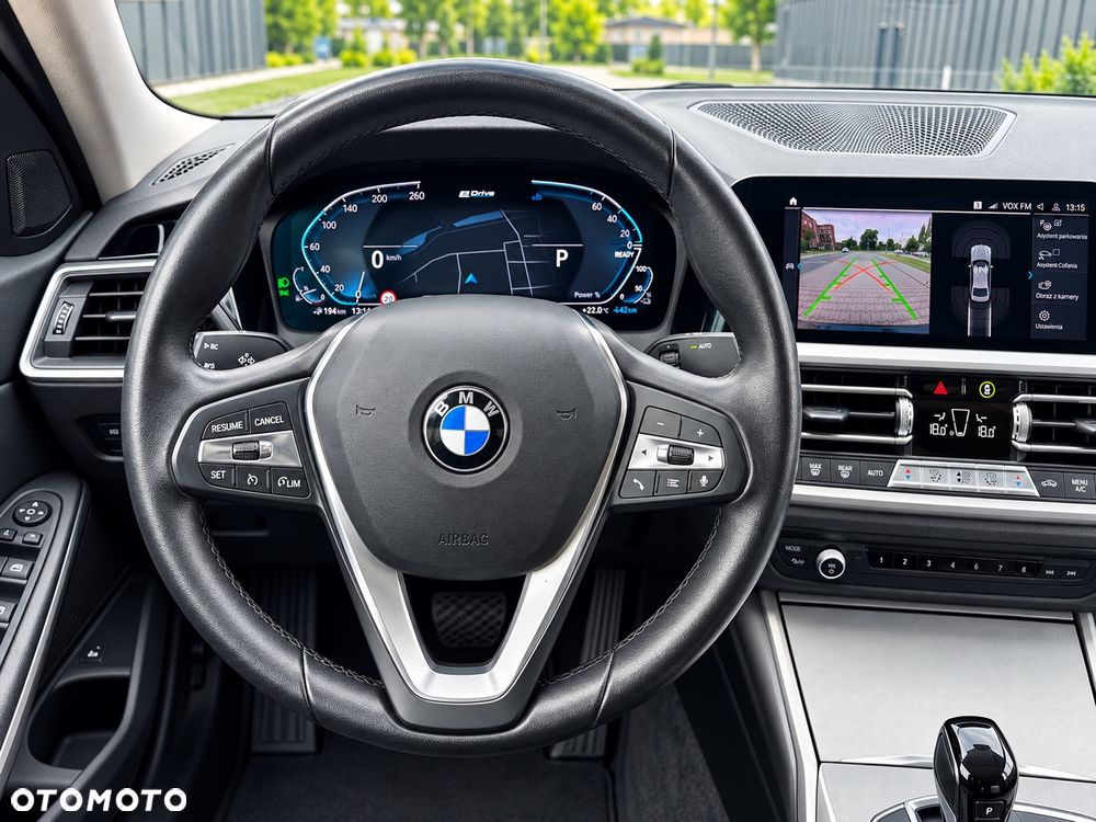 BMW Seria 3 320e Luxury Line sport - 9