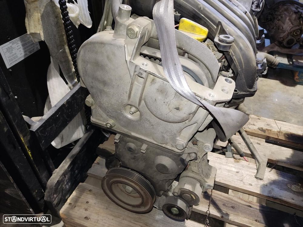 MOTOR COMPLETO RENAULT MEGANE II 2004 -K4M T7 - 1