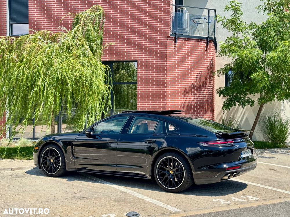Porsche Panamera 4S - 4