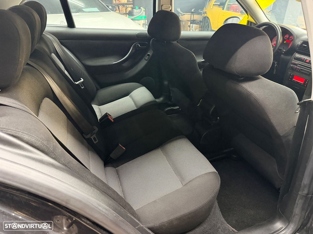 SEAT Leon 1.9 TDI FR - 22