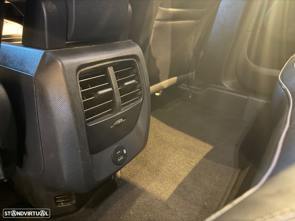 Ford Mustang Mach-E Premium - 25