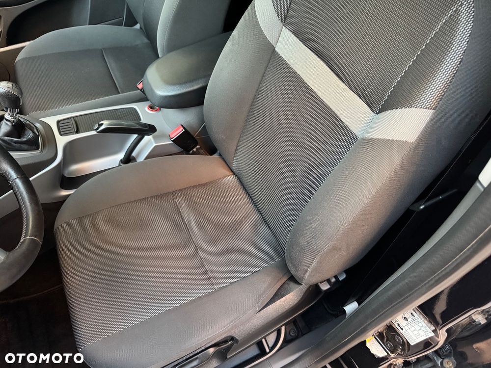 Ford Kuga 2.0 TDCi 2x4 Champions Edition - 18