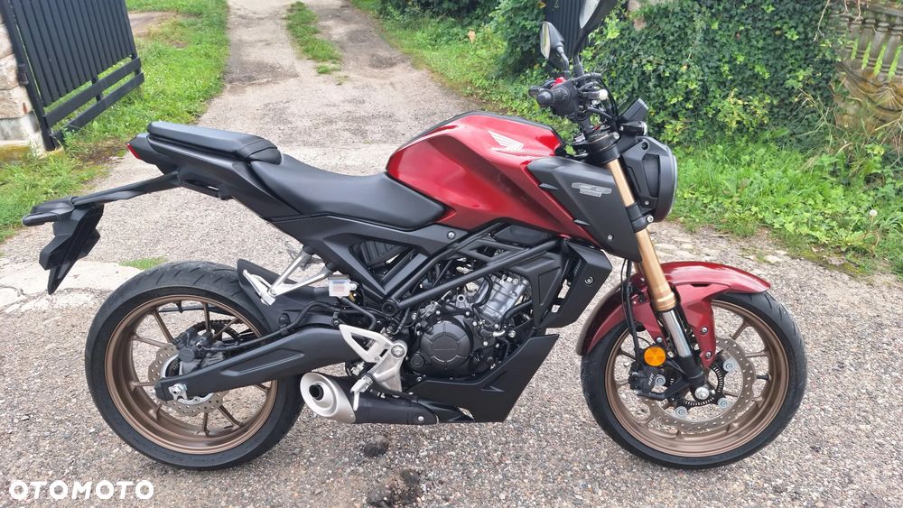 Honda CB - 1
