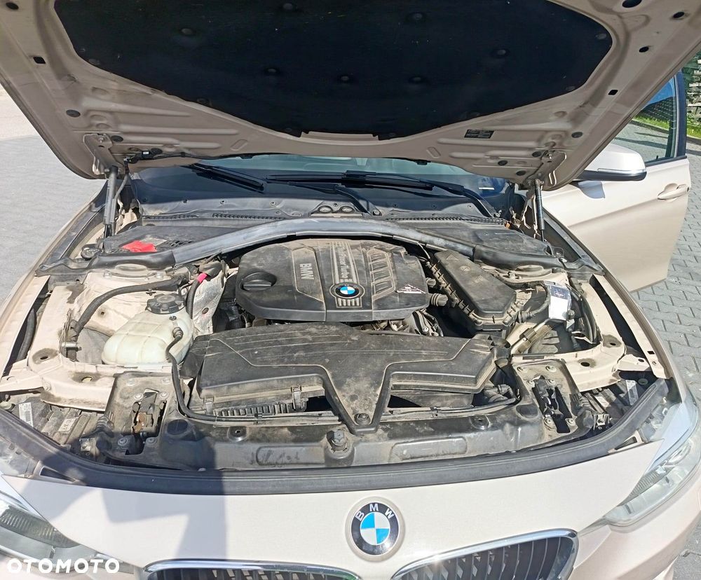 BMW Seria 3 318d xDrive - 8