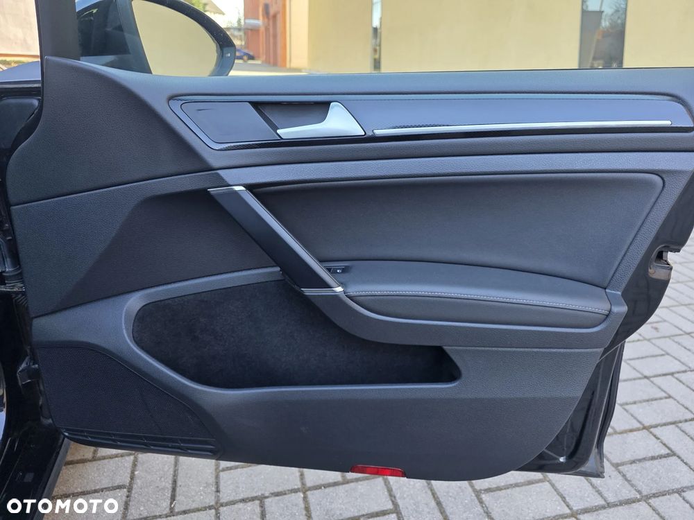 Volkswagen Golf Variant 2.0 TDI (BlueMotion Technology) DSG Highline - 30