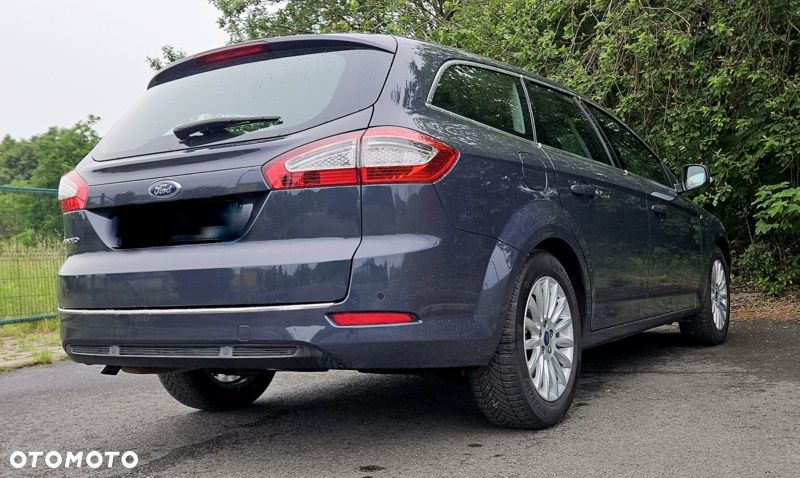 Ford Mondeo 2.0 Ghia - 14