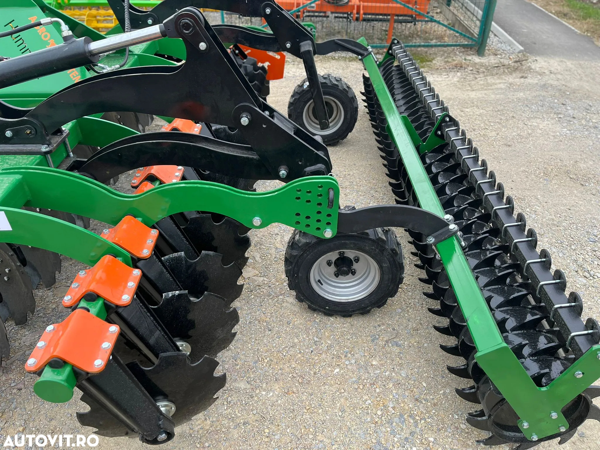 Terraking HummeR Disc cu talere independente TRACTAT PE ROTI - 12