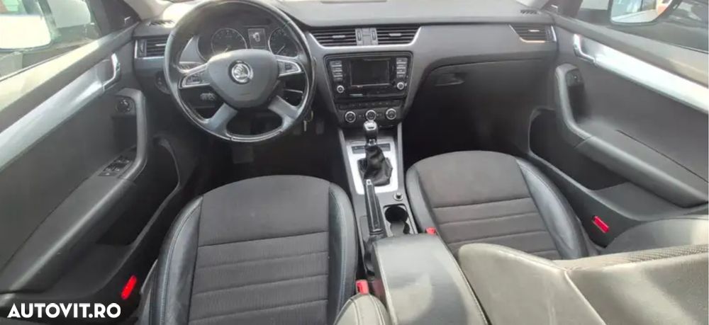 Skoda Octavia 2.0 TDI (Green tec) Style - 6