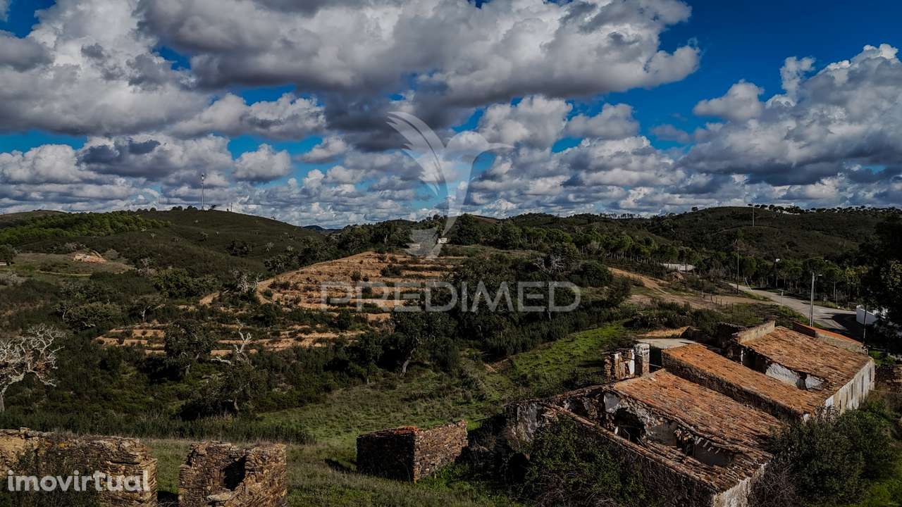 Casas em ruinas em processo de aprovação - Grande imagem: 3/10