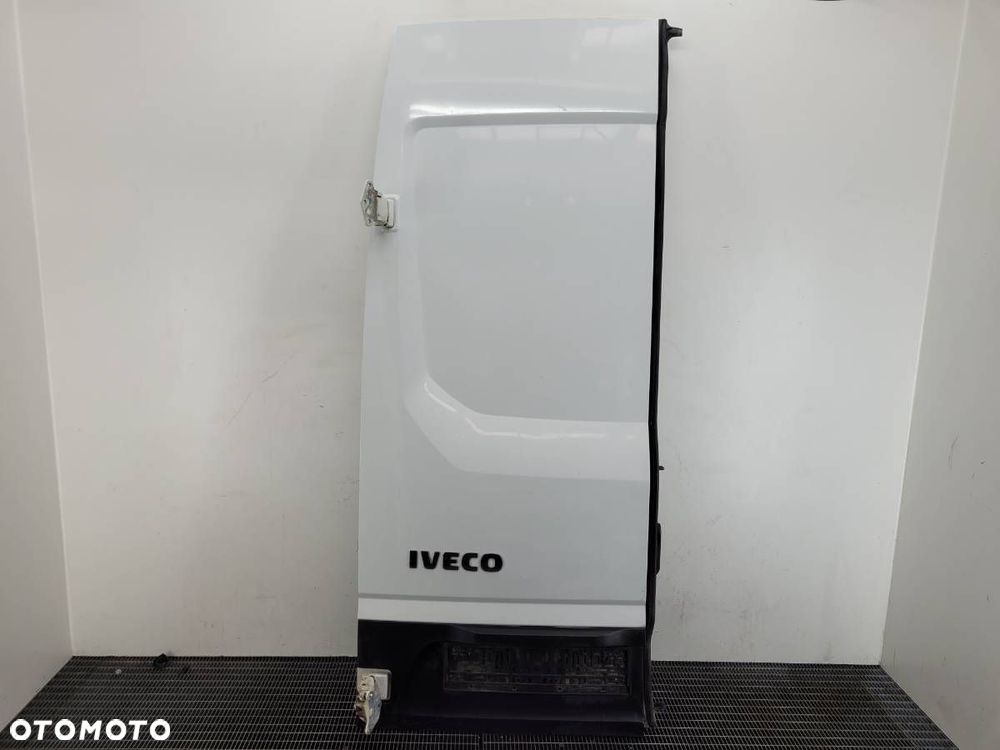 DRZWI TYLNE LEWE IVECO DAILY VI KOMPLETNE L2H3 - 1