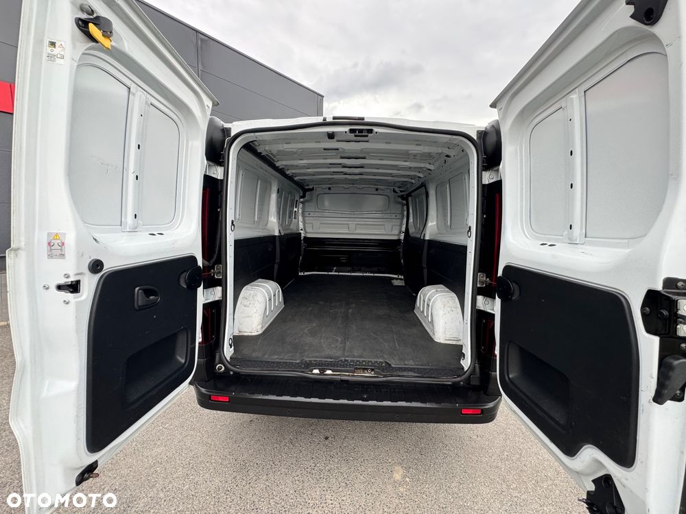 Renault Trafic Long - 8