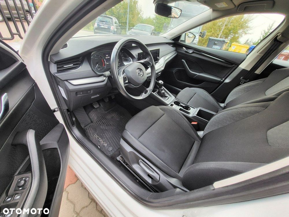 Skoda Octavia 1.0 TSI Ambition - 6
