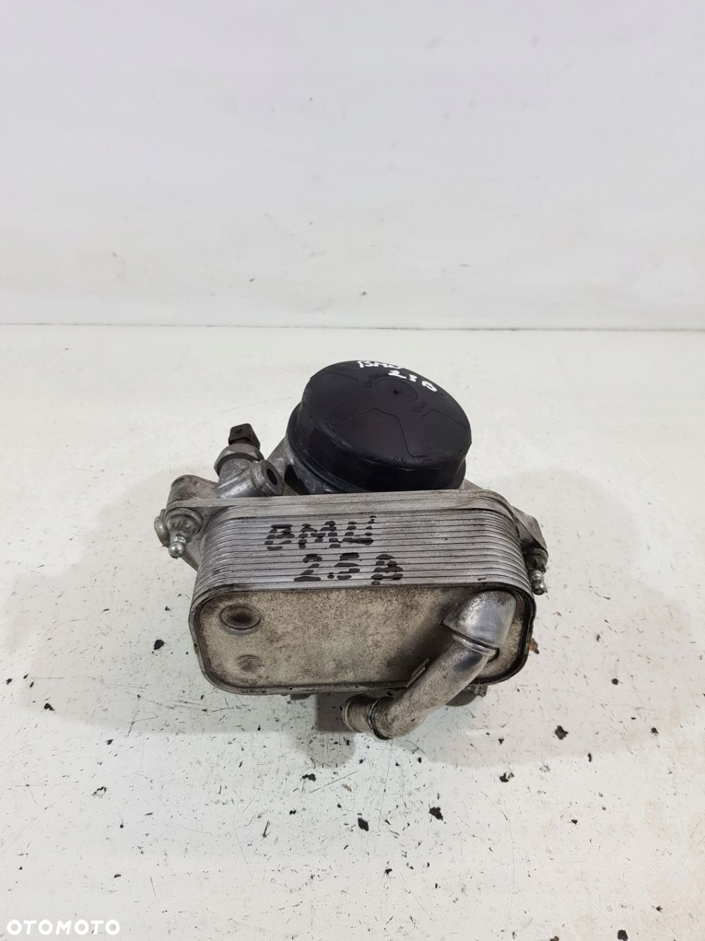 OBUDOWA FILTRA OLEJU 7516383 BMW E90 E91 E60 E61 2.5 B - 2