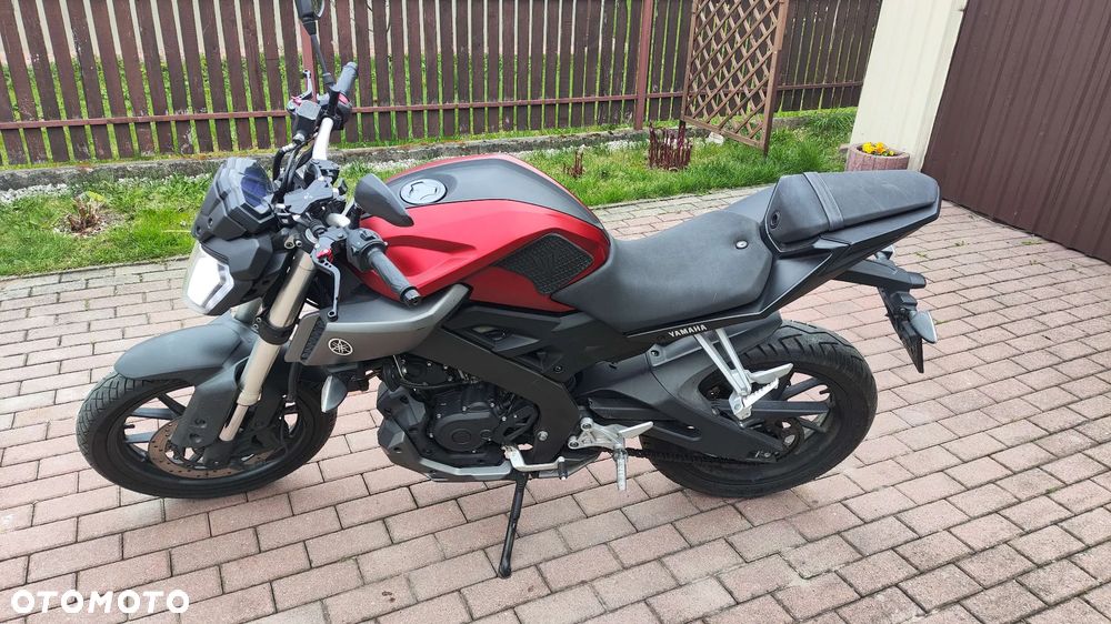 Yamaha MT - 4