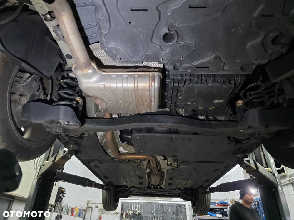 Peugeot 5008 2.0 BlueHDI GT S&S EAT8 - 25