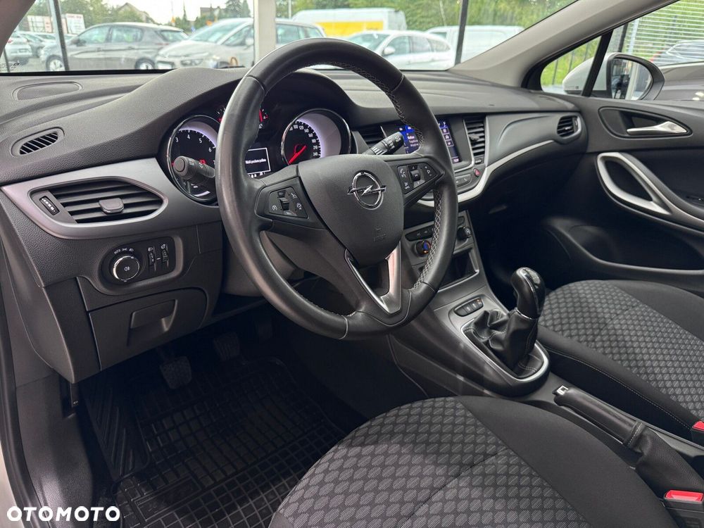Opel Astra V 1.2 T Edition S&S - 8