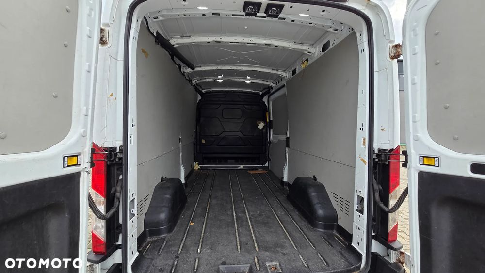 Ford Transit - 7