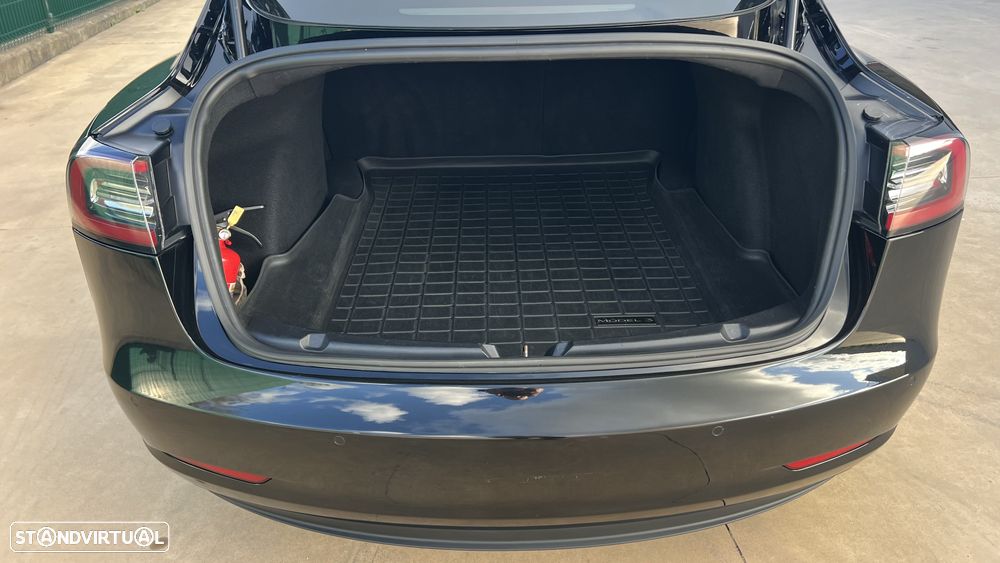 Tesla Model 3 Long-Range Dual Motor AWD - 11
