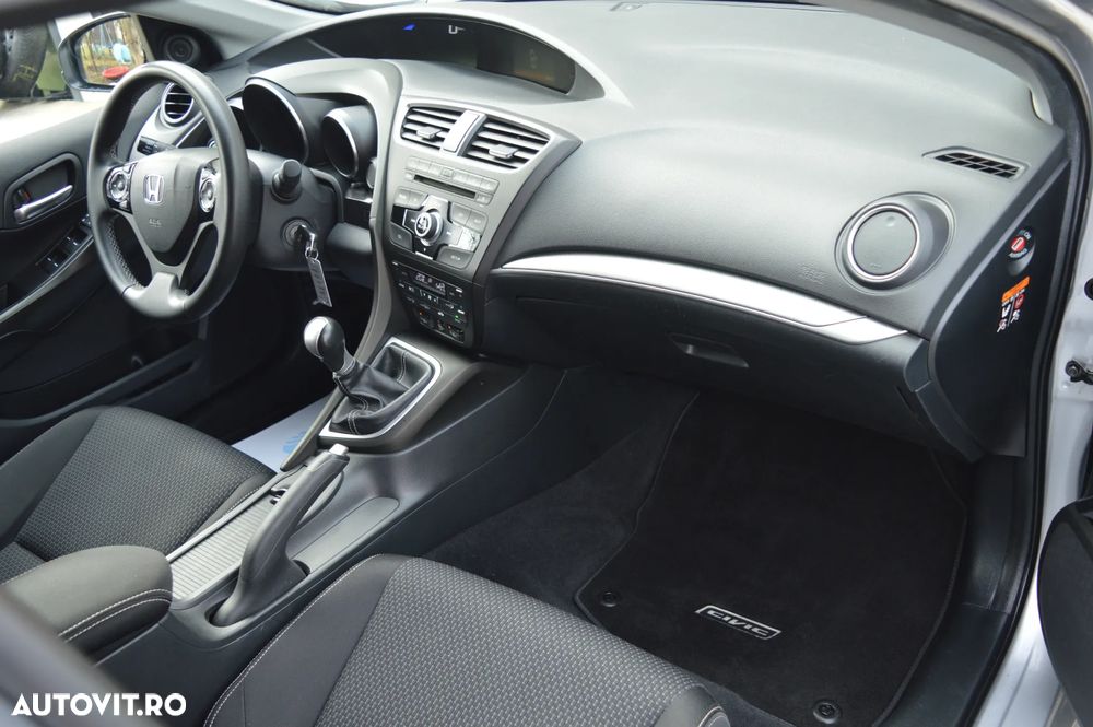 Honda Civic 1.6 i-DTEC Elegance - 32