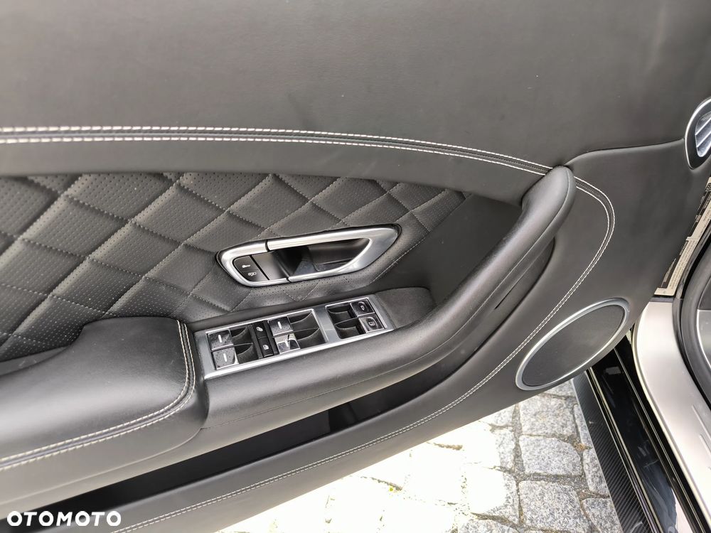 Bentley Continental GT V8 S - 16