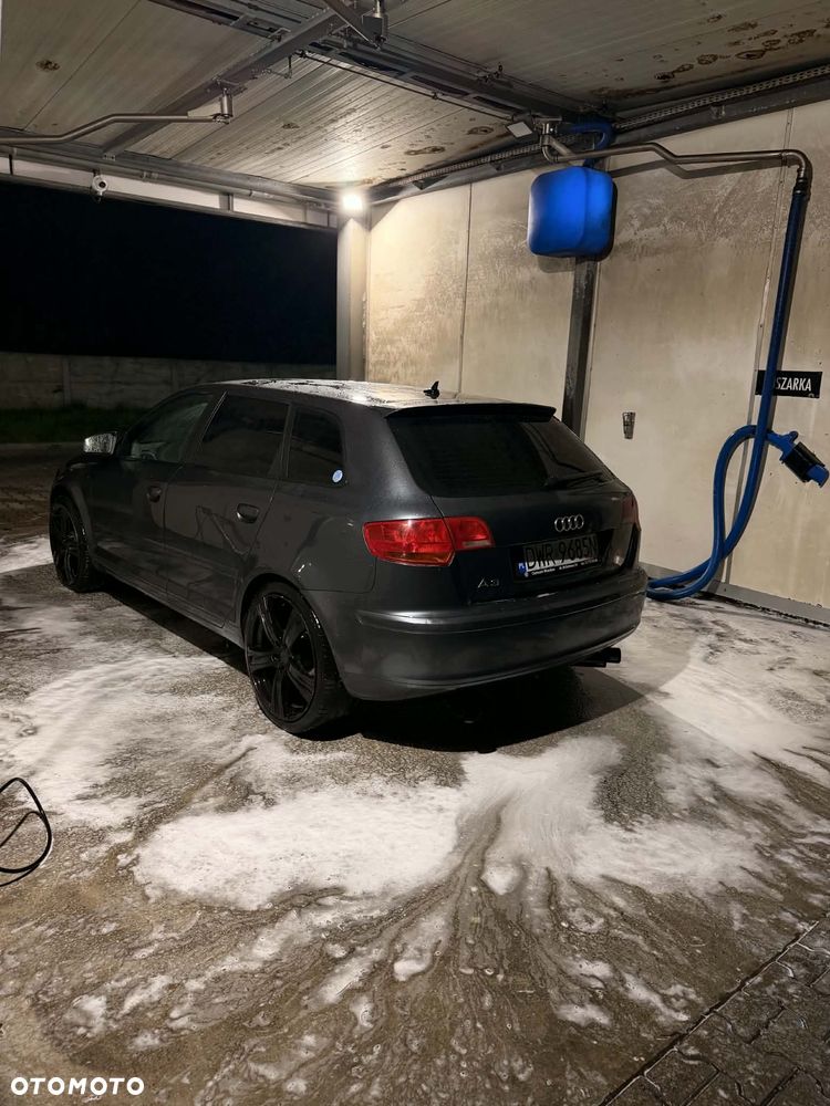 Audi A3 Sportback 2.0 TDI DPF Ambiente - 5