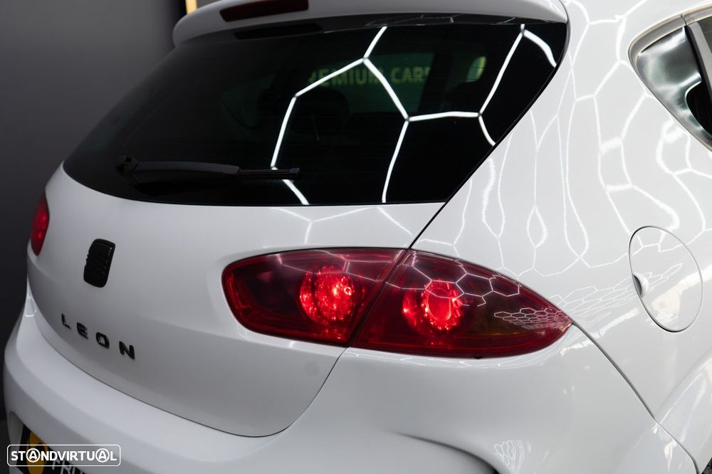 SEAT Leon 1.6 TDI DPF Ecomotive Sport - 17