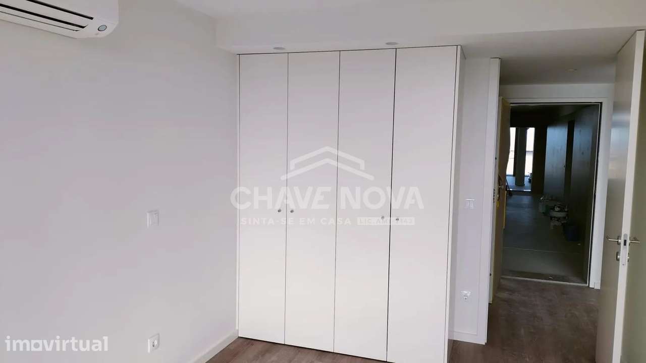 Apartamento T2 Novo c/ varanda e lugar de garagem em Vila Nova de Gaia - Grande imagem: 3/9