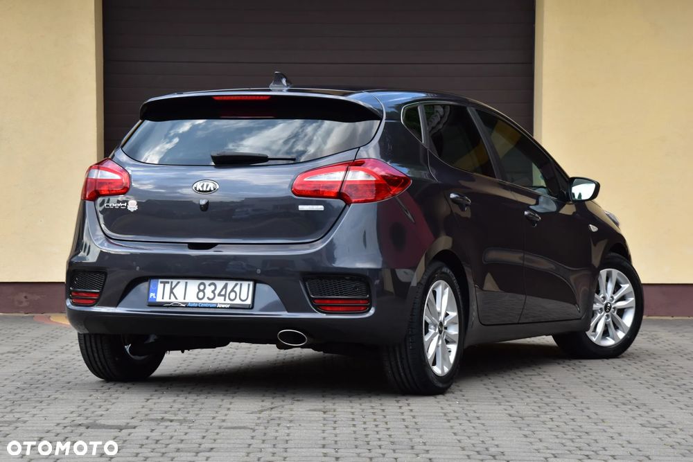 Kia Ceed 1.4 CVVT Dream-Team Edition - 6
