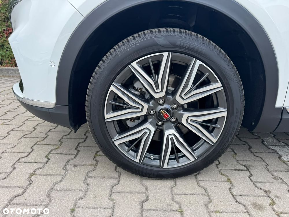 Hongqi HS5 2.0T AWD - 35