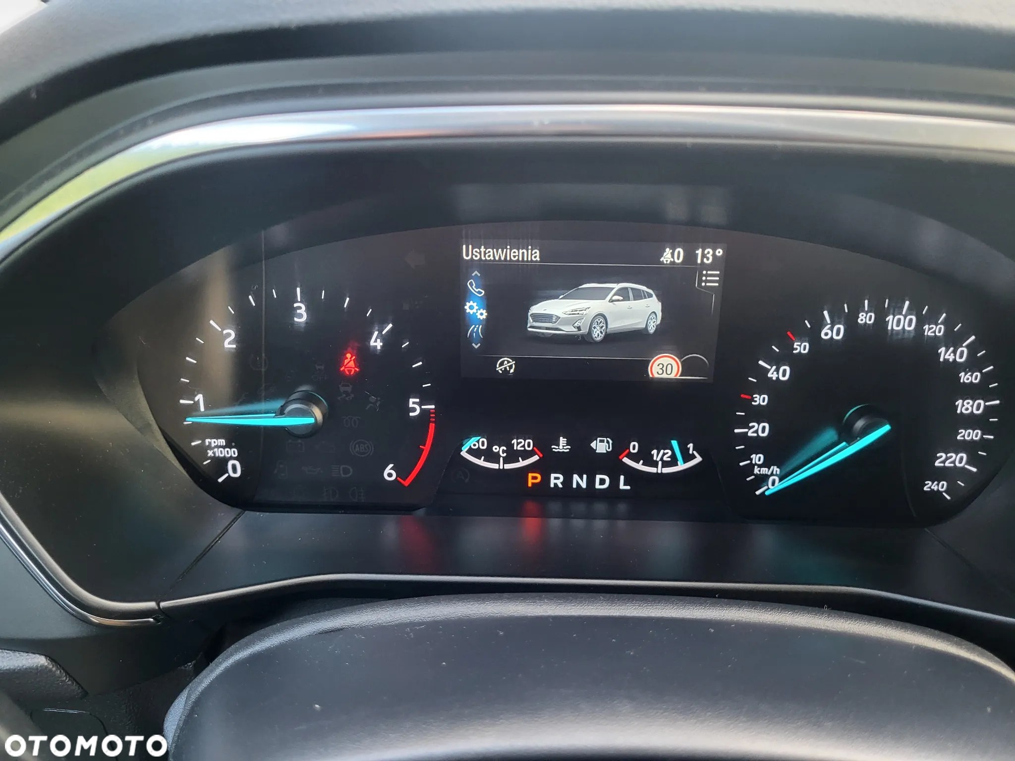 Ford Focus 2.0 EcoBlue Titanium - 27