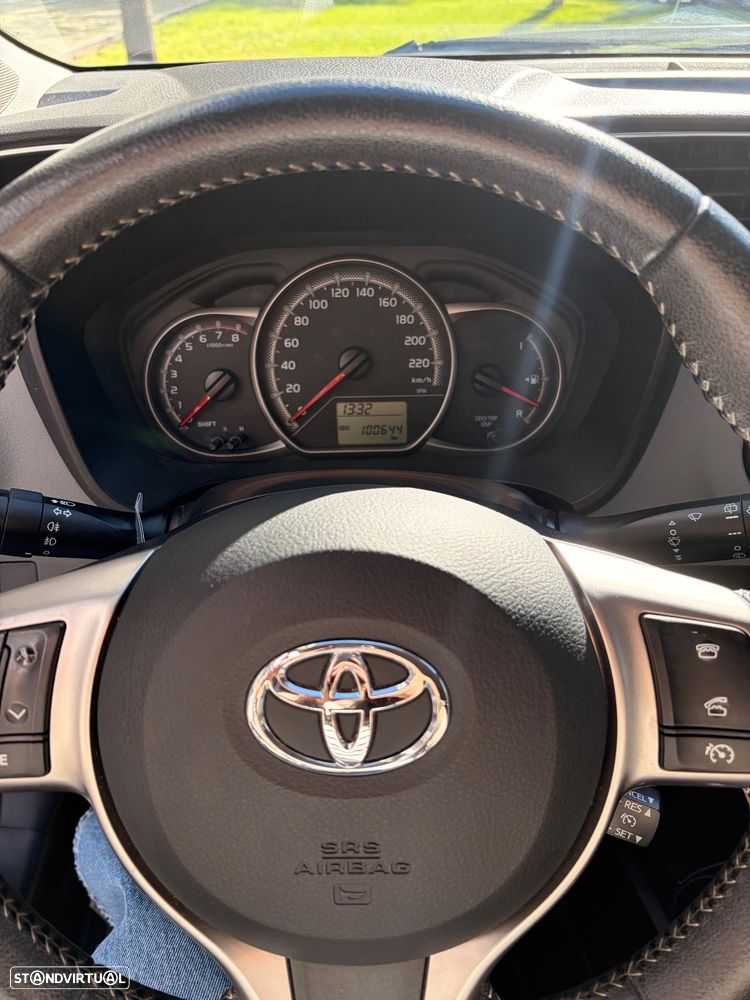 Toyota Yaris 1.0 VVT-i ACtive - 12