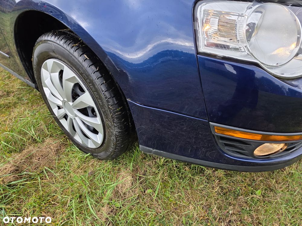 Volkswagen Passat Variant 1.6 Family - 22