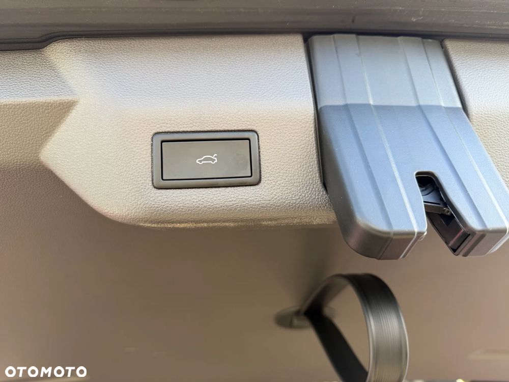 Volkswagen Multivan - 9